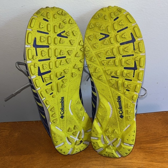 COLUMBIA TECHLITE MASTER FLY WOMEN’S TRAIL WALKING/RUNNING SHOES SIZE 9 - Picture 6 of 9